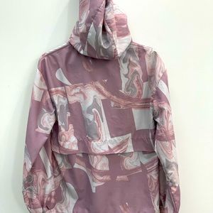 Nike Windbreaker pullover (marble color) size XS